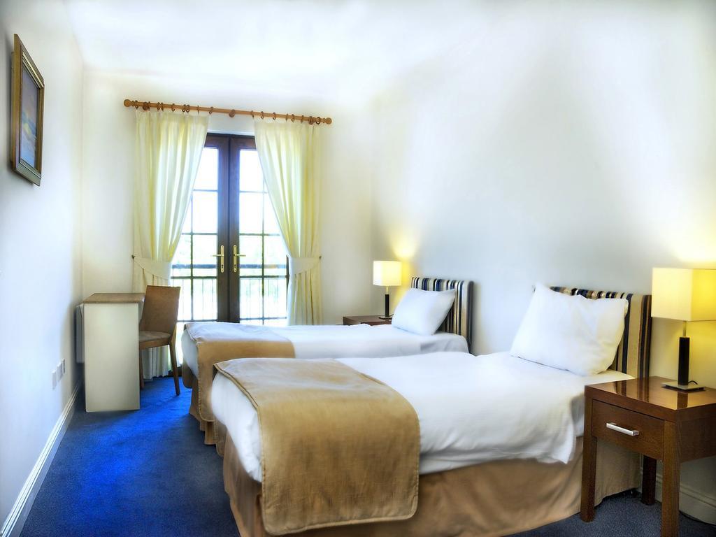 Lough Allen Hotel & Spa Drumshanbo Extérieur photo