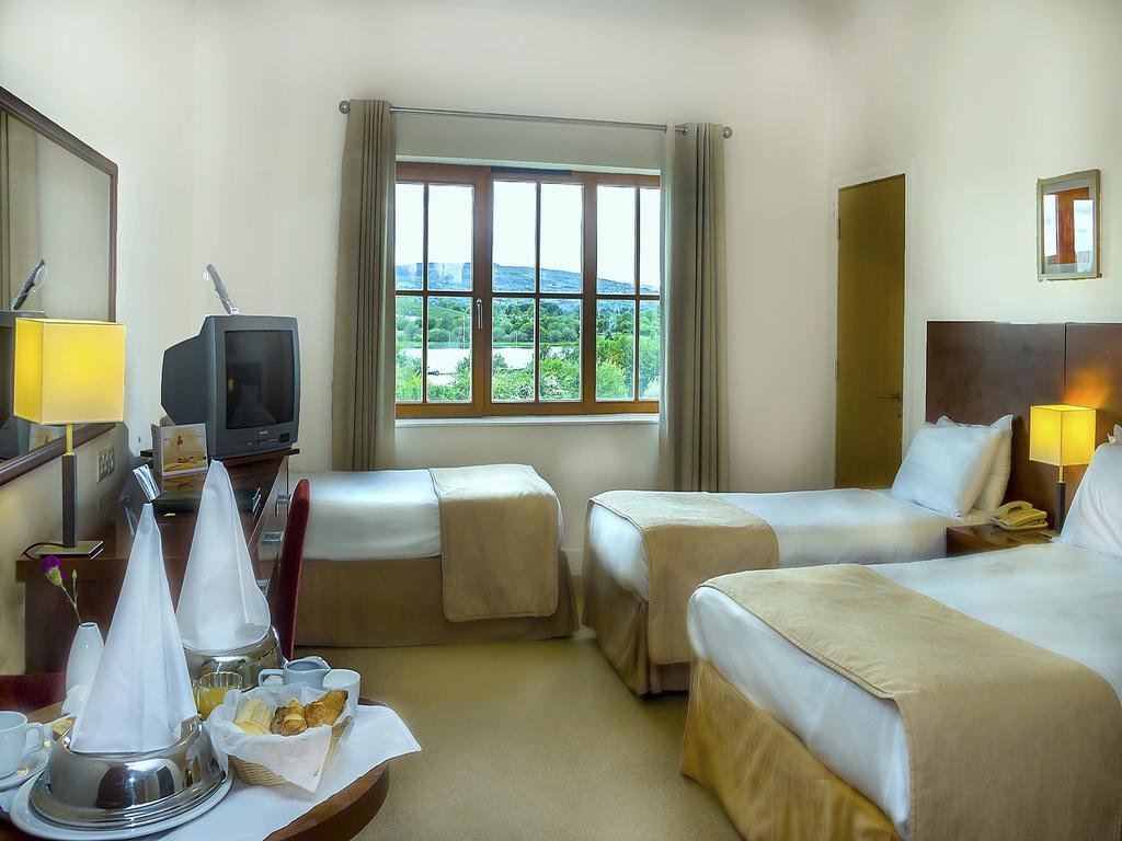 Lough Allen Hotel & Spa Drumshanbo Extérieur photo